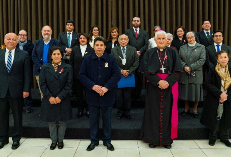 Iglesia de Jesucristo fue sede de emotivo encuentro interreligioso "Oramos por el Perú"